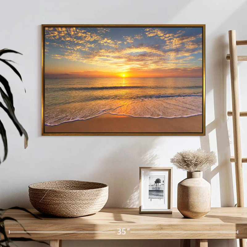 Vue apaisante sur l'océan, 25 po x 17 po, Cadre flottant doré