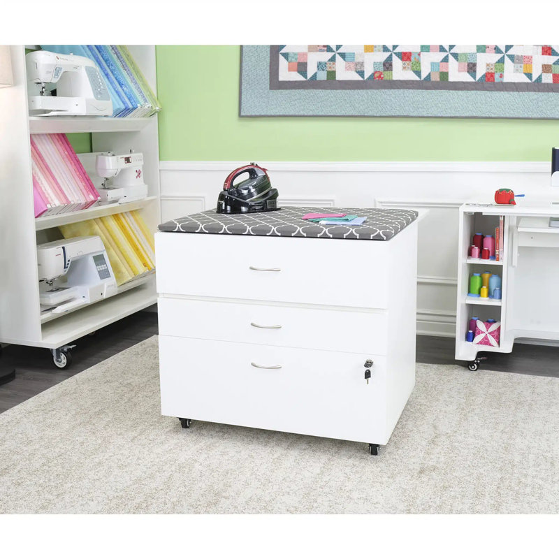 Armoire de rangement MOD par Kangaroo Sewing Furniture
