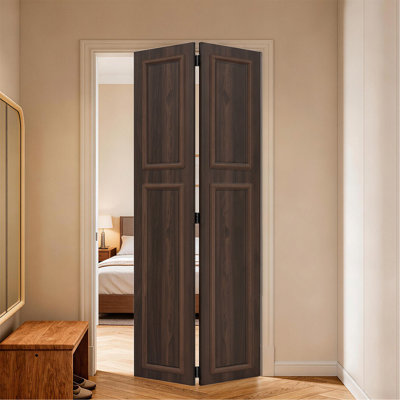 38 Series 26 po x 84 po Porte pliante en panneau de fibres à densité moyenne à 2 panneaux de 3/4 couleur noyer avec quincaillerie 3/4 po