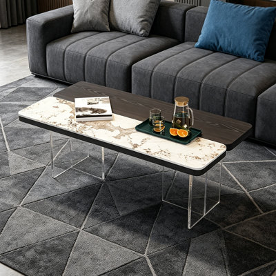 Table basse flottante en acrylique