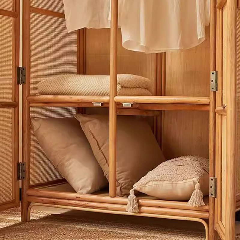 Garde-robe japonaise en rotin