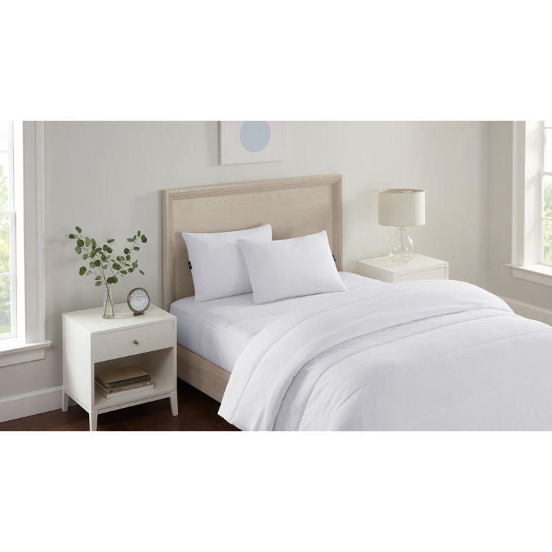 King Size White Cooling Down Alternative Bed Pillows, 2 Piece Set