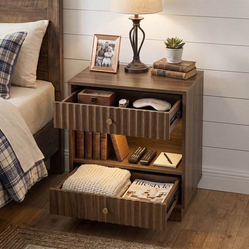 Table de chevet de 60,5 cm de large avec 2 tiroirs, lumière DEL et tablette ouverte, et station de recharge intégrée., Brown