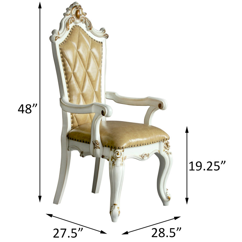 2 fauteuils couleur caramel, garniture perle antique, chaises de salle à manger classiques, revêtement, détails, style