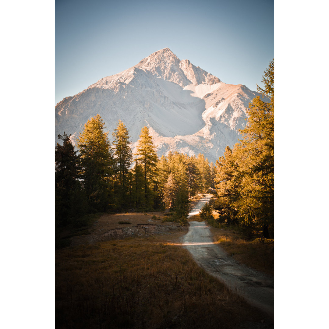 Mt. Chaberton von MoreISO - Kunstdrucke auf Leinwand