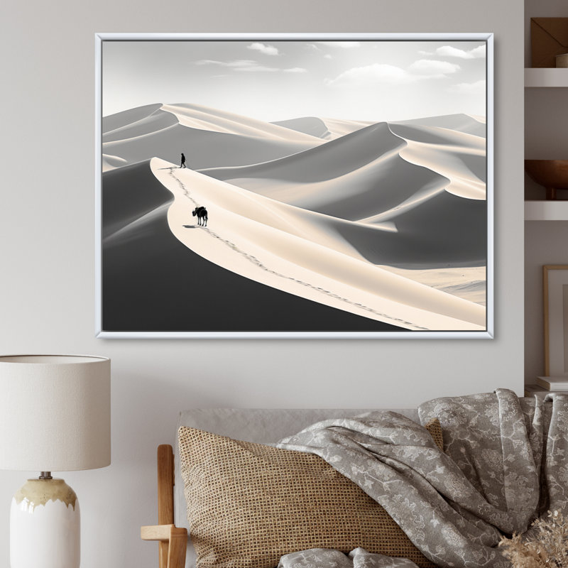 Camel Desert Wanderer V - reproduction sur toile, Cadre flottant blanc, H 34 po x l 44 po x P 1,5 po