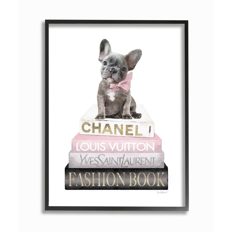 «Dashing French Bulldog And Iconic Fashion Bookstack», reproduction d'impression sur toile, H 14 po x l 11 po x P 1,5 po
