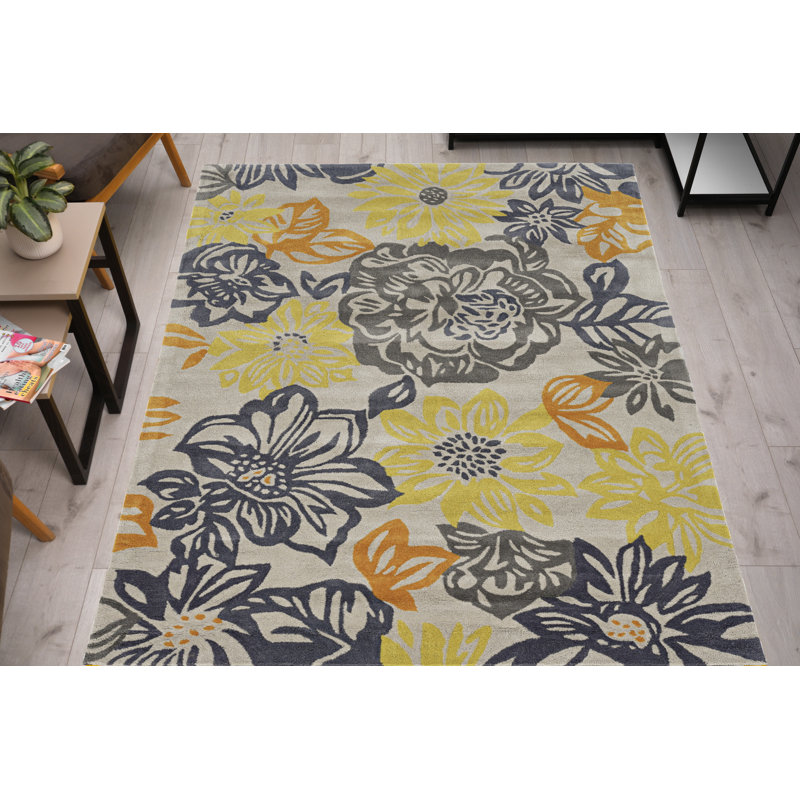 Marisela Floral Indoor Rug, Rectangle 5' x 7'