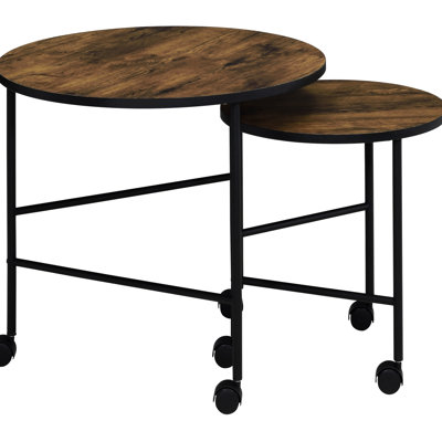2 tables gigognes en chêne rétro et noir, utilisation de l'espace, côté fonctionnel avec tables à roulettes en bois à plateau rond en bois, caractère chaleureux