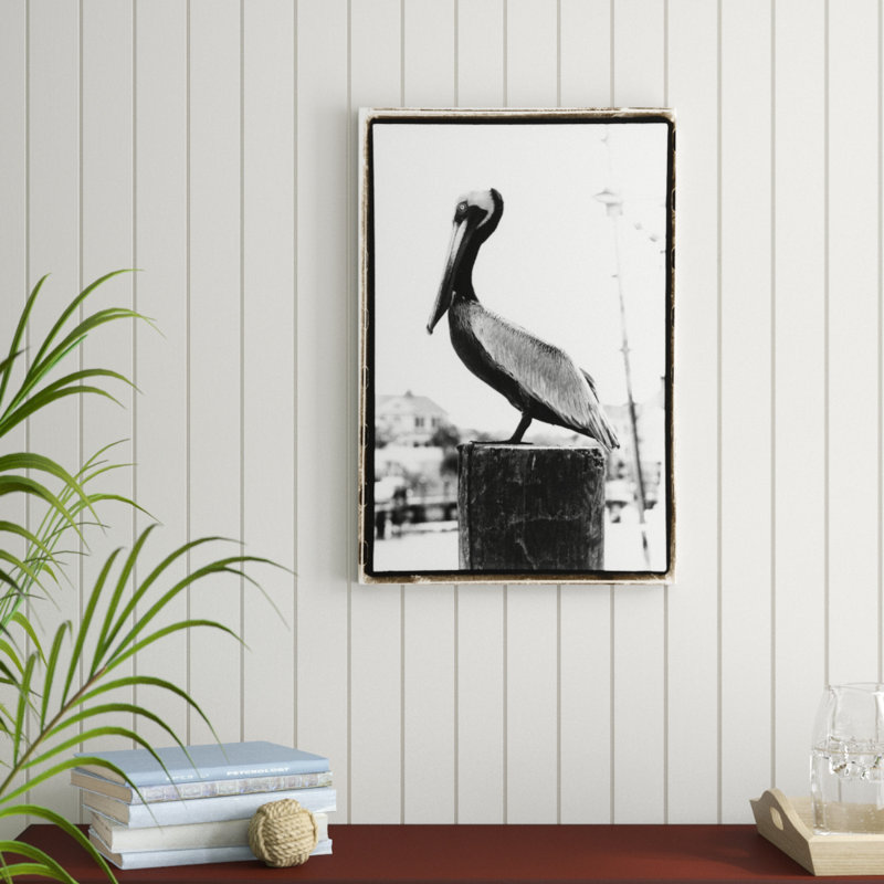 «Pelican Perch», photographie sur toile, H 30 po x l 20 po