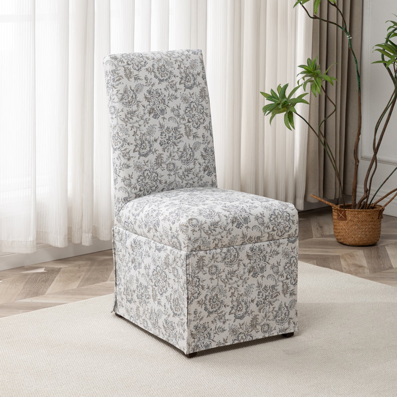 Chaise rembourrée avec motif à jupe, plusieurs couleurs et motifs disponibles, Motif floraux gris