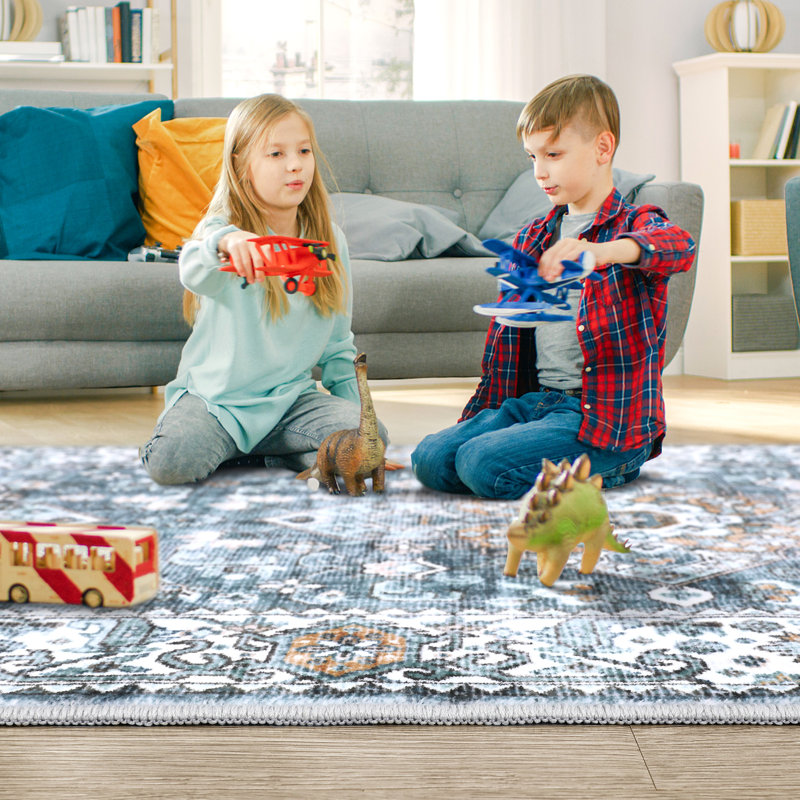 Senai Washable Oriental Indoor Rug, Rectangle 9' x 12'