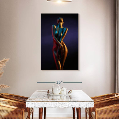Femme dorée parfaite