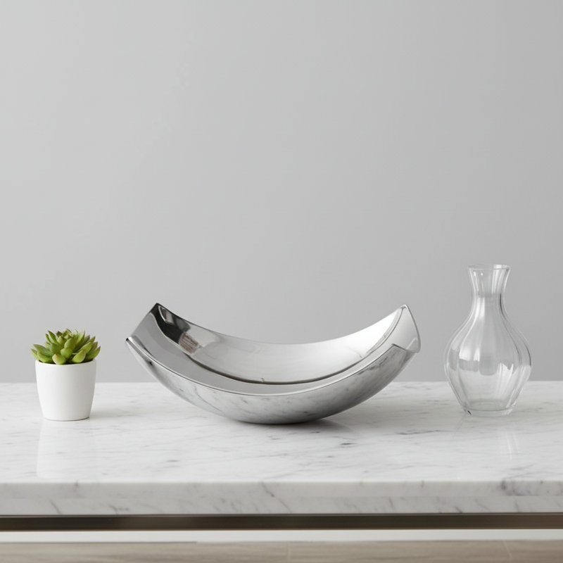 Grand bol Halcott Cucha, 4.5" H x 13" lx 7.5" d, argent