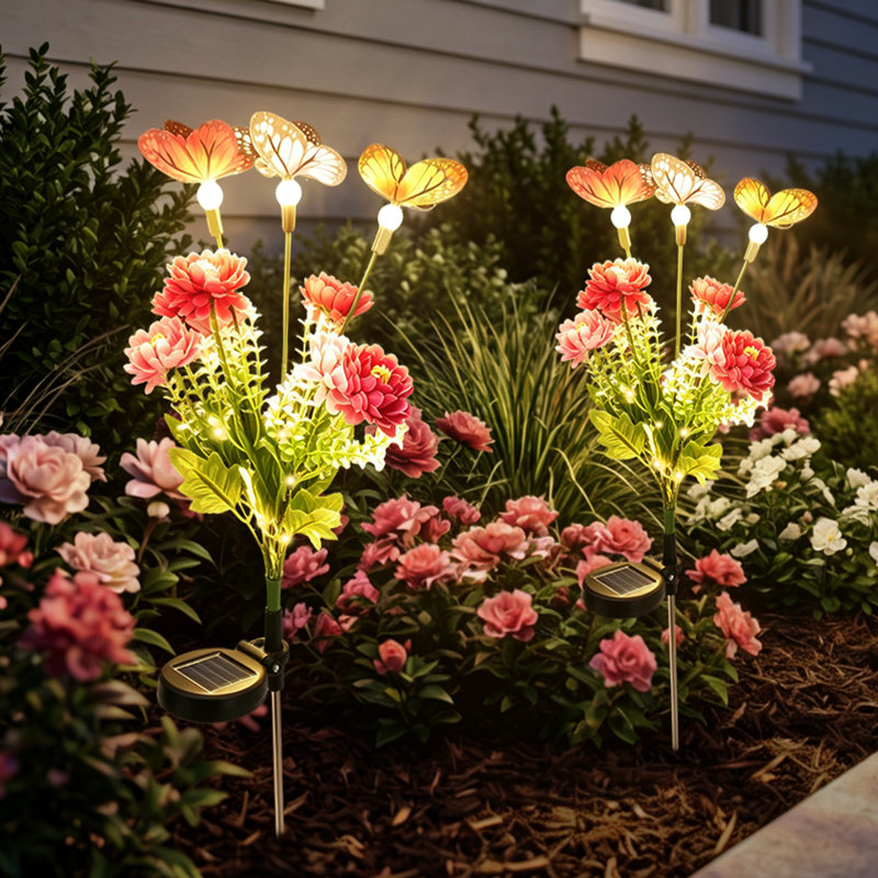 Ensemble de 2 lampes solaires oscillantes pour jardin, 7 têtes en forme de lotus violet enneigé et 3 décorations papillon colorées, lumière chaude, étanche IP65, autonomie de 10 à 12 heures, idéales pour les mariages, les fêtes et les cadeaux.