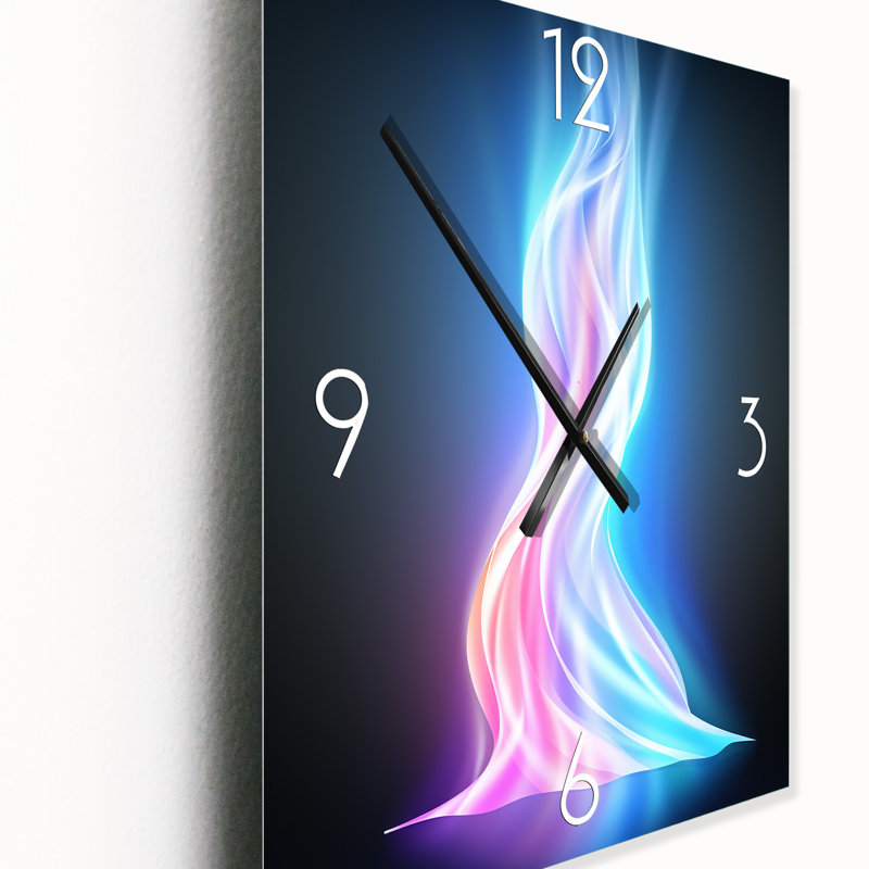 Horloge murale rose et bleue, H 32 po x l 24 po x P 1 po