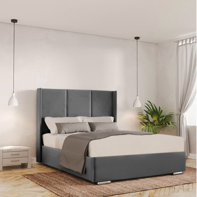 Bettzel Upholstered Ottoman Storage Bed