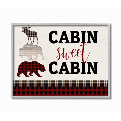 «Cabin Sweet Cabin Words Forest Animals Red Plaid Greeting» par Kim Allen - impression d'art graphique
