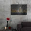 «Chicago Cityscape Baseball Crop» par AKG-578256154