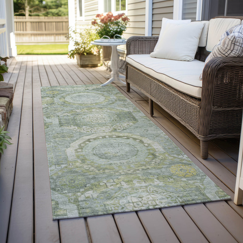 Tapis intérieur / extérieur vert Savarna, 2'3" x 7'6"