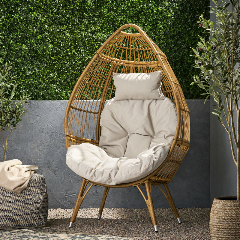 Fauteuil en forme de panier relaxant en forme de goutte avec une finition élégante - Housse de coussin beige pour le plaisir de la cour arrière