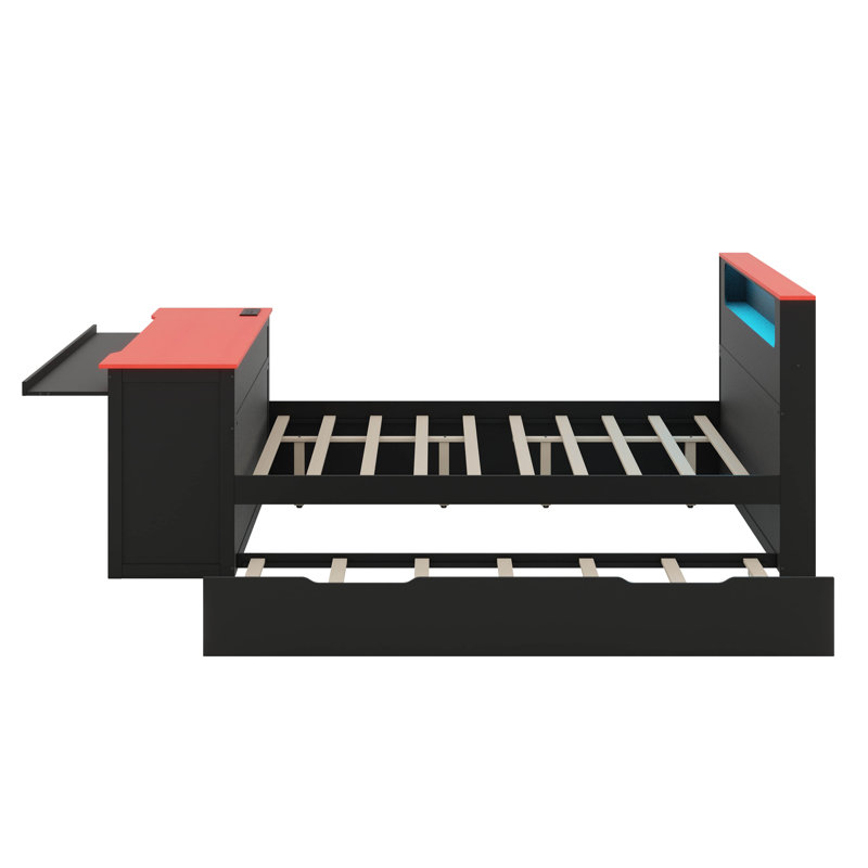 Le lit de jour Timber est livré avec un lit escamotable, un bureau, un éclairage à DEL et une connexion USB, Lit double