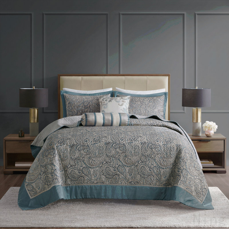 5 Piece Jacquard Bedspread Set with Throw Pillows Teal Queen
