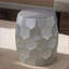 Table basse en aluminium antique martelé à la main - base en diamant, peu encombrante et facile à nettoyer pour le salon