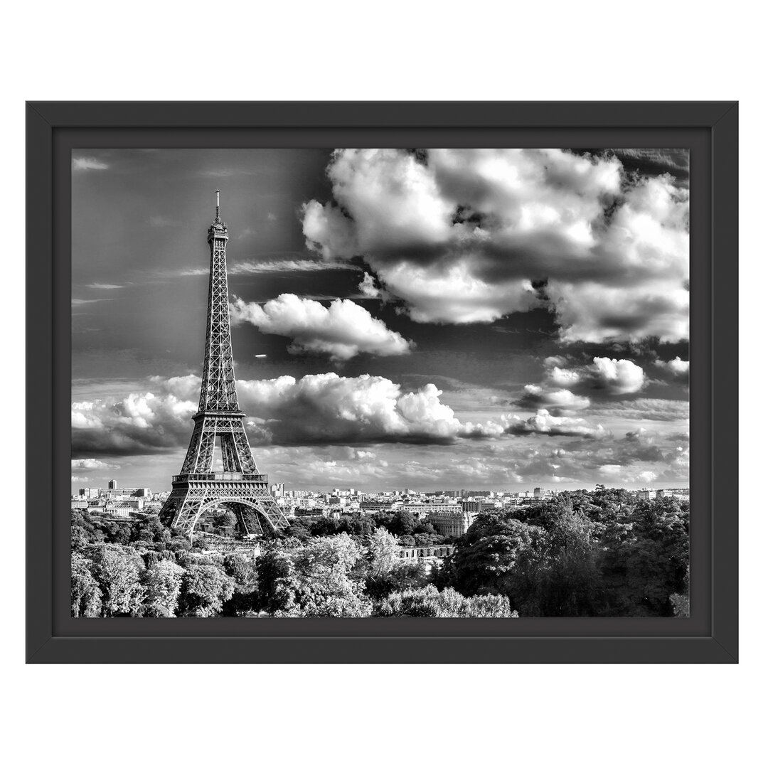 Gerahmtes Wandbild Riesiger Eiffelturm in Paris