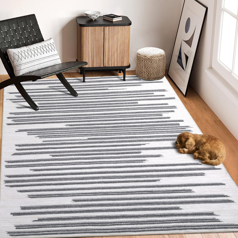 Tapis à rayures en polyester gris Kryska, Rectangle 5 pi x 7 pi