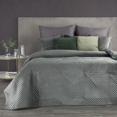Garan Polyester Geometric Shapes Bedspread