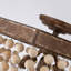 Plafonnier semi-encastré en perles de bois antique