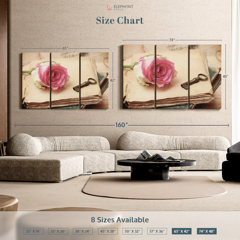 «Vintage Book Rose» sur, H 42 po x l 65 po x P 1,25 po
