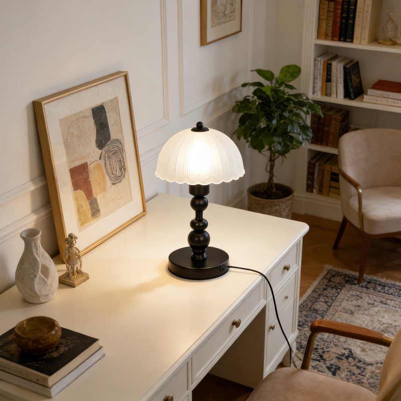 Lampe de table 7,9 "à colonne romaine en verre givré, lampe de bureau en fer noir et verre pour le salon de la chambre à coucher