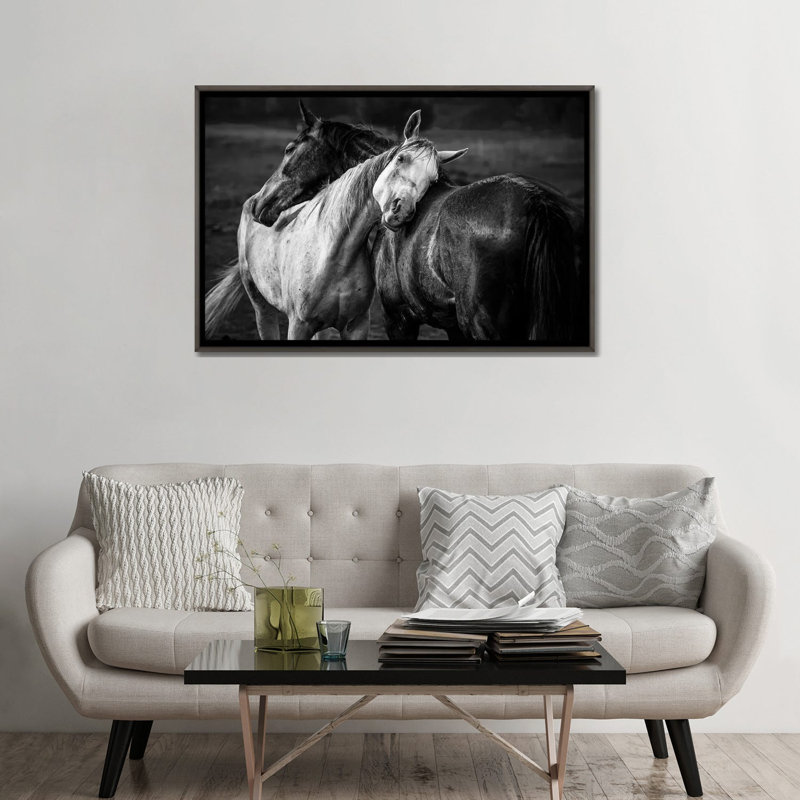 «Warm Rain» par Niko Chapa - reproduction de photo, Pas de tapis, H 32 po x l 48 po x 1,5 po, Toile avec cadre gris