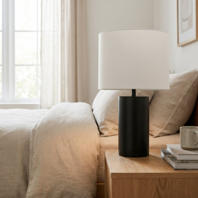 Base de bloc noire Nancey avec abat-jour tambour en tissu pour chambre à coucher