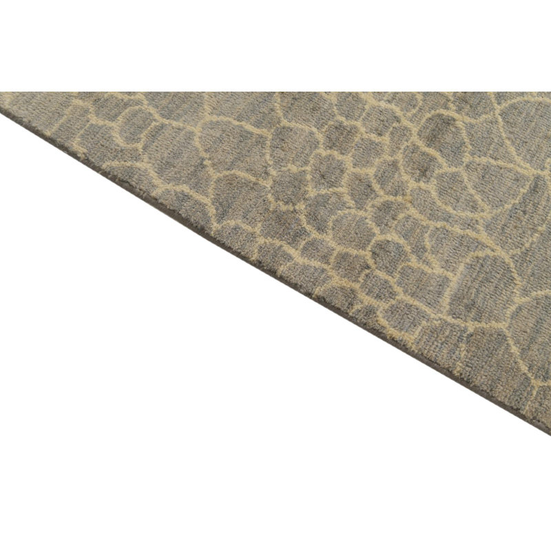 Iniguez Light Green Rug