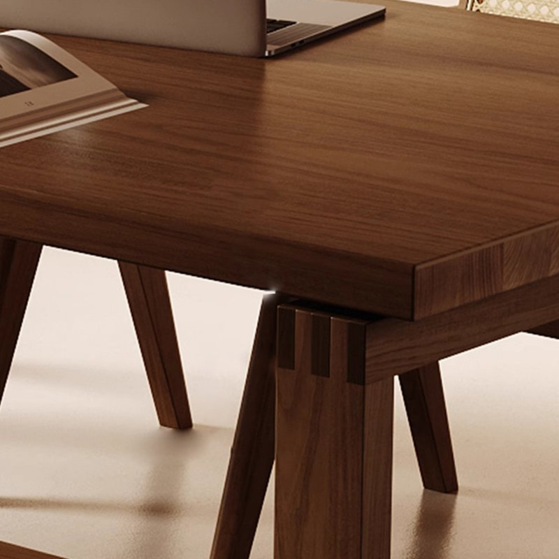 Bureau rectangulaire en bois massif noyer clair, 29.53" H x 62.99" W x 31.5" D