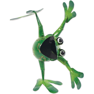 Pickle, Frog Sculpture