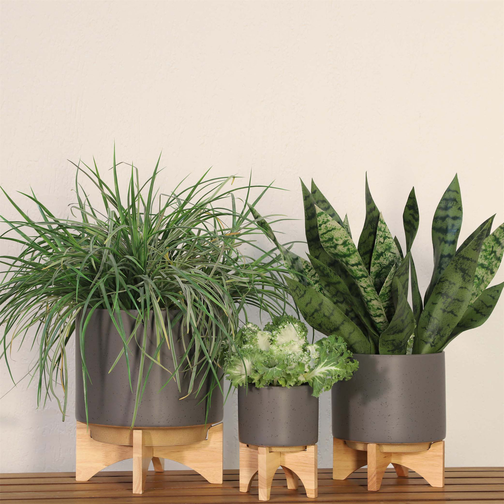 Sagebrook Home Ascend Neutral Ceramic Planter Pot with Stand Indoor/Outdoor, 7" H x 5 " W x 5" D, Gray, 1