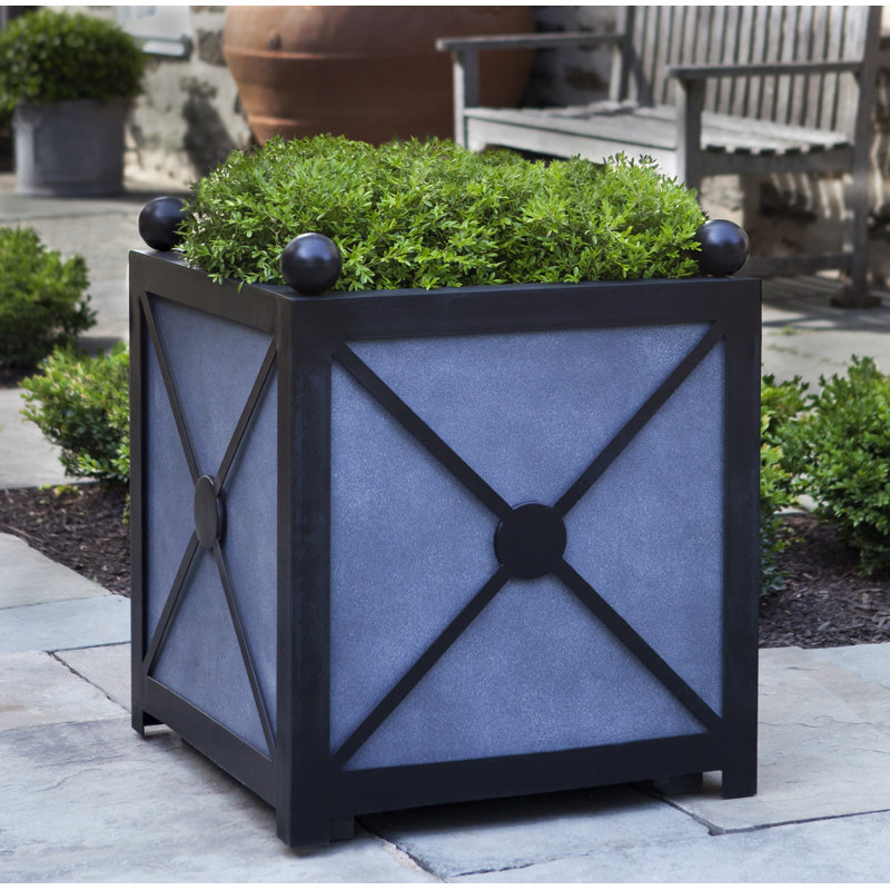 Villandry Planter, 23" H x 20.5" W x 20.5" D