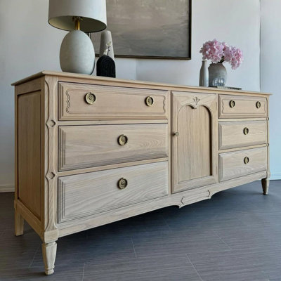 Buffet Simple Style Home