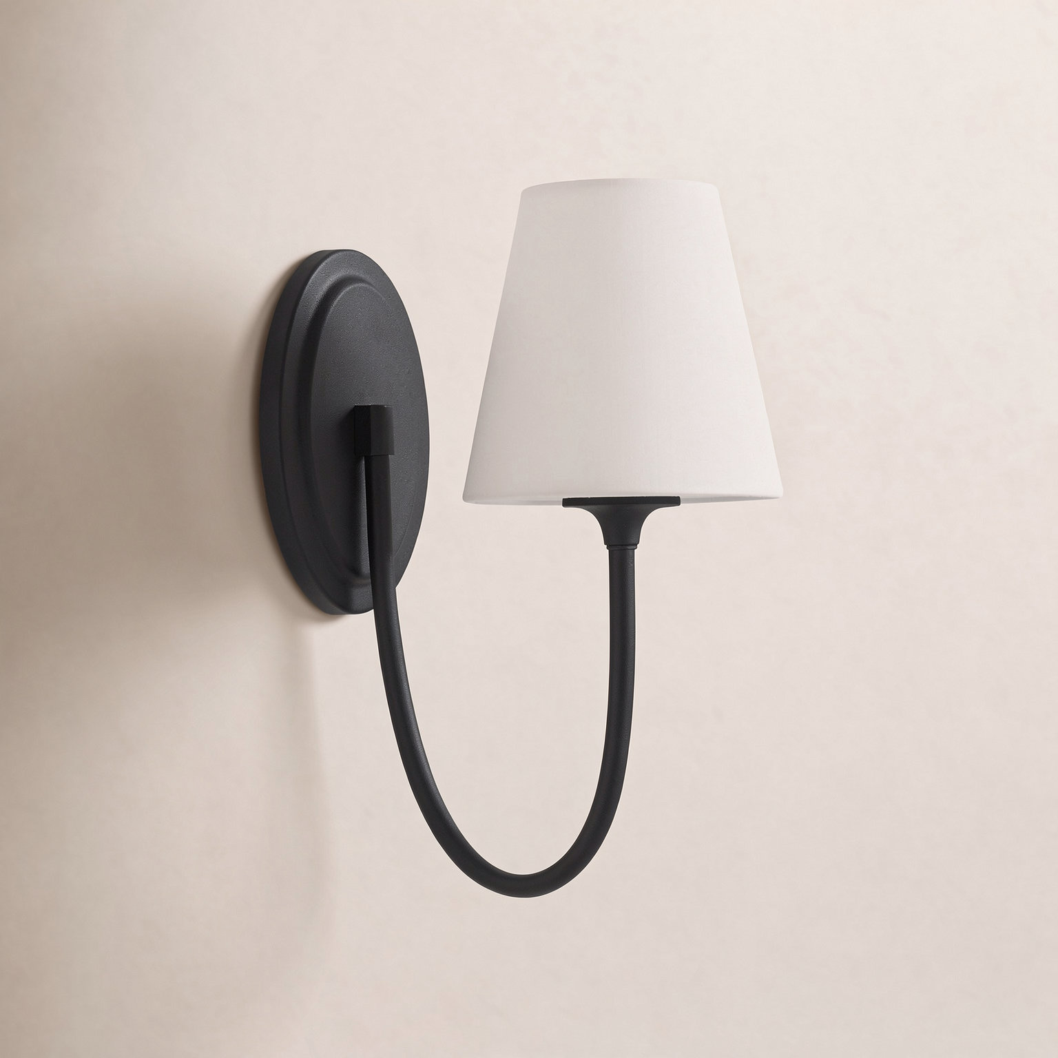 Margarett Single Light Armed Sconce, Black Forged