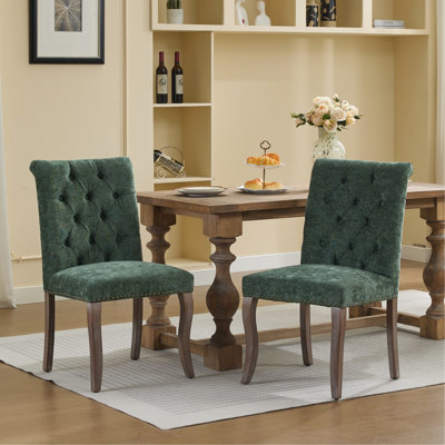 Lot de 2 chaises de salle à manger rembourrées en chenille olive, pieds en hévéa courbés poncés à la main, revêtement en cuir de haute qualité, garniture à rivets classiques, idéales pour le salon et la salle à manger, capitonnage en losanges pliés sur le tissu