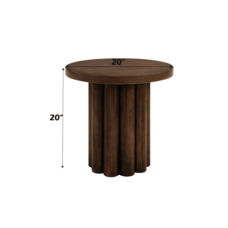 Table de bout à la mode brune dans un élégant décor en placage de bouleau