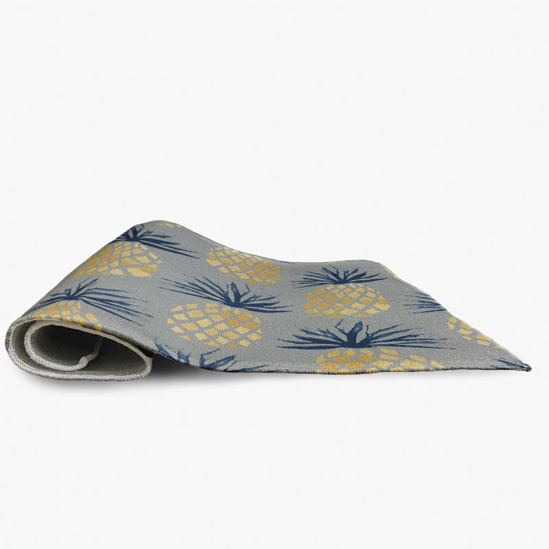Flossie Chenille Floral Indoor / Outdoor Rug, Rectangle 2' x 3'