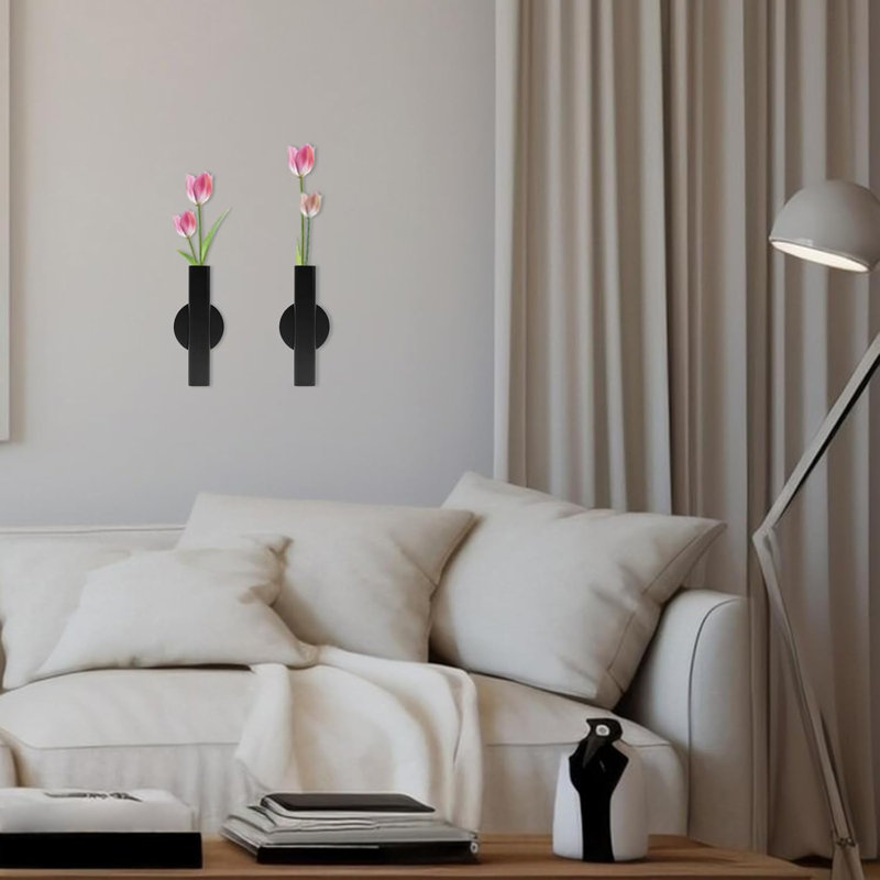 Labria Metal Wall Vase, Black