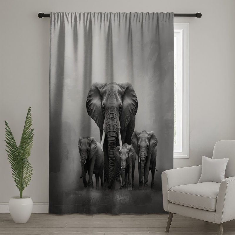 Rideaux occultant, éléphants et rideaux de la famille African Elephant Family - 1 panneau, 50 po x 80 po - 1 panneau