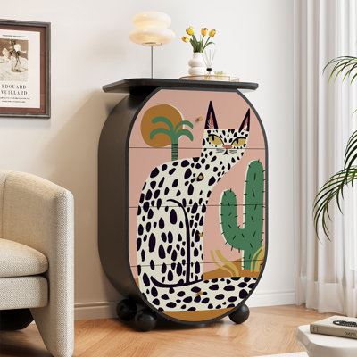 Vitrine en bois massif à motif animalier