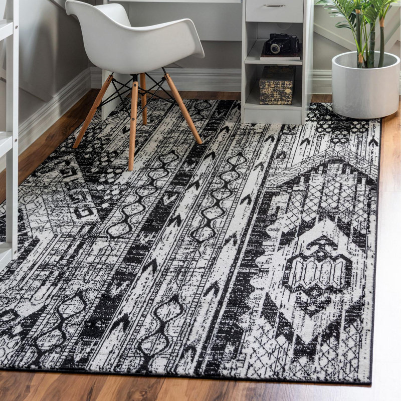 Hewan Geometric Indoor Rug, Rectangle 10' x 14'1"